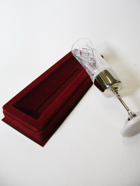 Сувенирная упаковка под фужер