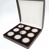 Футляр из искусственной кожи (190х190х50 мм) для 9 монет в капсулах (диаметр 44 мм). Шоколадный