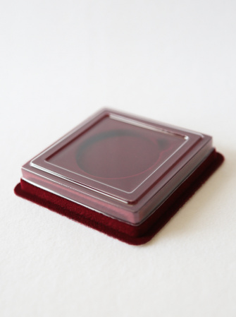 Сувенирная упаковка (106х106х20 мм) под монету, медаль (диаметр 55 мм, глубина 4 мм)
