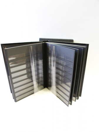 Альбом для марок (кляссер PREMIUM) + шубер. 16 листов (32 страницы) из чёрного картона с промежуточными прозрачными листами. Чёрный. Leuchtturm, 327250