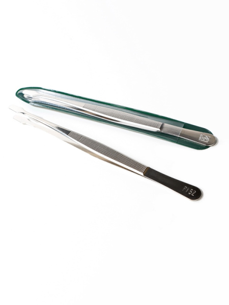 Пинцет для марок Luxus с прямой широкой лопаткой Pi52, 150 мм. Leuchtturm, 330416