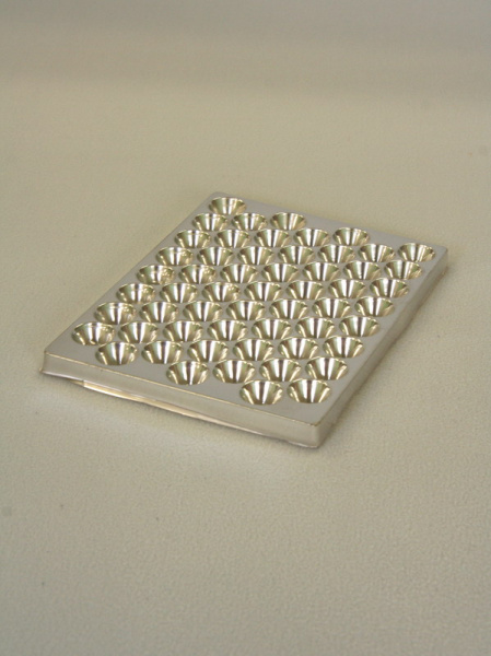 Светоотражающая линза в фонарь