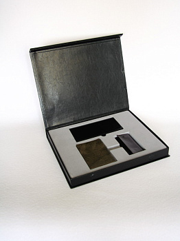 Флокированный ложемент под набор в кожаную коробку