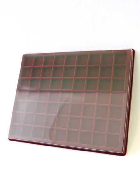Планшет S (234х296х12 мм) на 63 ячейки (27х27х6 мм), тёмно-бордовый  Планшет S (234х296х12 мм) на 63 ячейки (27х27х6 мм), тёмно-бордовый