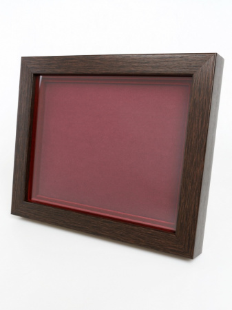 Багетная рамка G коричневого цвета «Живая классика» под 1 ячейку (262х363х18 мм) с поролоновой вставкой