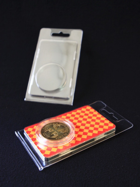 Двухсторонняя блистерная упаковка для монеты в капсуле