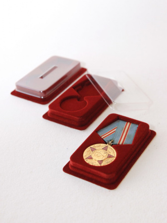 Сувенирная упаковка (60х100х20 мм) под медаль РФ d-37 мм