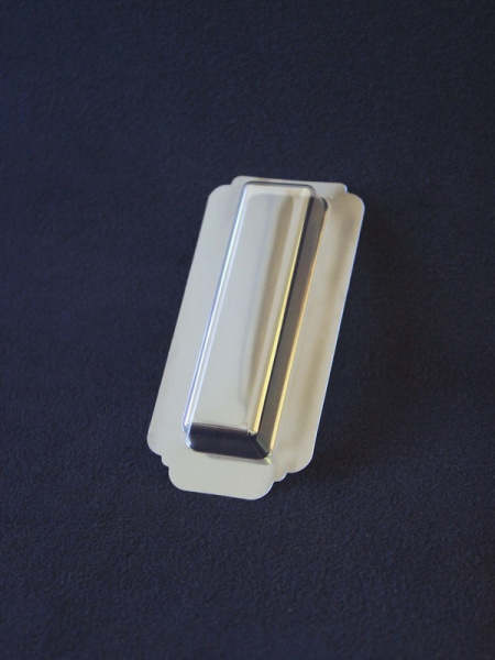 Блистер с загибом краев под наушники