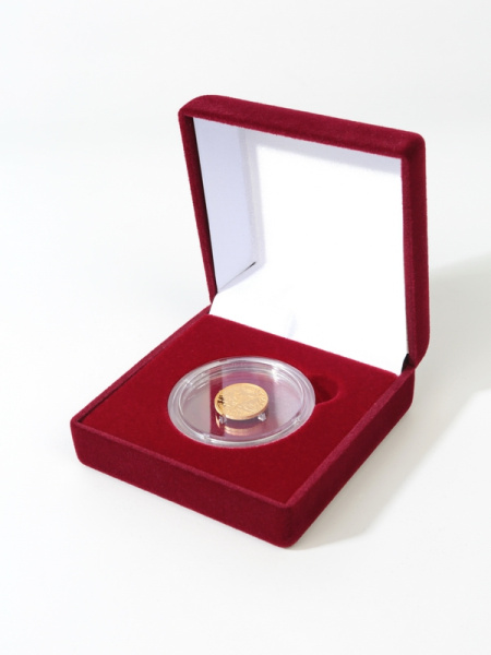  Футляр (76х76х41 мм) для одной монеты в капсуле (диаметр 44 мм), светло-бордовый