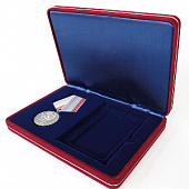 Футляр замшевый (182х128х34 мм) под медаль РФ d-37 мм и удостоверение (70х100х8 мм)