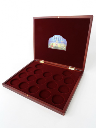 Футляр деревянный Volterra Uno (304х244х31 мм) для 3 золотых и 14 серебряных монет «Футбол 2018» в капсулах. Талисман