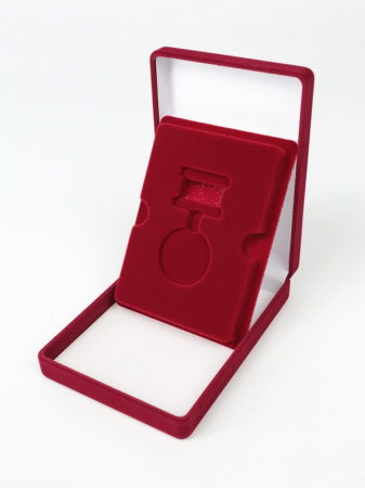 Футляр (90х124х32 мм) для медали на квадро колодке (короткая). Вынимаемый ложемент