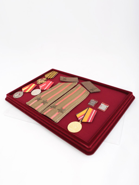 Планшет L (229х341х21 мм) на 1 ячейку (196х308х16 мм) с поролоновой вставкой, тёмно-бордовый  Планшет L (229х341х21 мм) на 1 ячейку (196х308х16 мм) с поролоновой вставкой, тёмно-бордовый