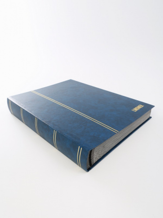 Альбом для марок (кляссер STANDARD). 24 листа (48 страниц) из чёрного картона с промежуточными листами из пергамина. Синий. Lindner, 1169