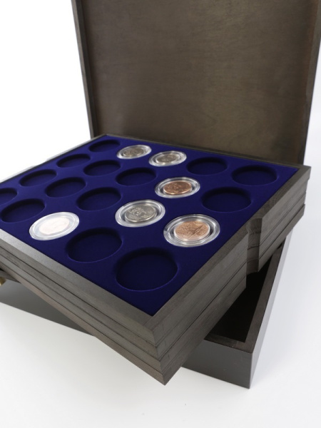  Деревянный бокс Carus (322х268х64 мм). 4 поддона. Для 80 капсул (диаметр 44 мм), тёмно-синий