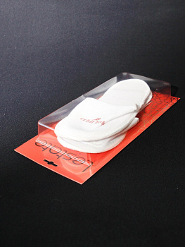 Блистер с загибом краев под носки-тапочки, варежки