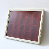 Багетная рамка S серебряного цвета под 10 орденов с пятиугольной колодкой