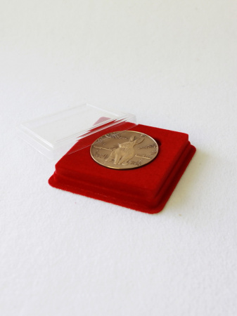 Сувенирная упаковка (106х106х20 мм) под монету, медаль (диаметр 60 мм, глубина 4 мм)
