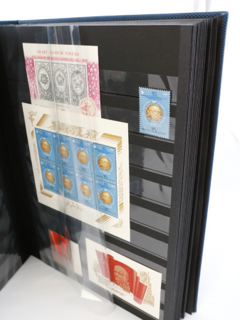 Альбом для марок (кляссер DIAMANT). 30 листов (60 страницы) из чёрного картона с промежуточными прозрачными листами. Синий. Lindner, 1195