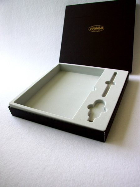 Флокированный ложемент под набор из 3 предметов (ежедневник, ручка и флэшка). Вид 3