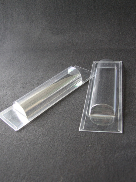 Блистер (полуцилиндр) с загибом краев под изделие 45,5х165,5х27 мм