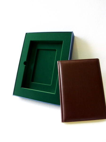 Флокированный ложемент в картонную коробку под ежедневник А5