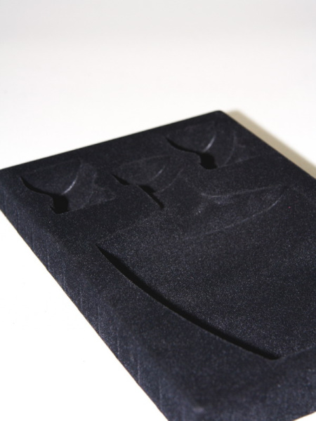 Ложемент под бутылку водки и две стопки