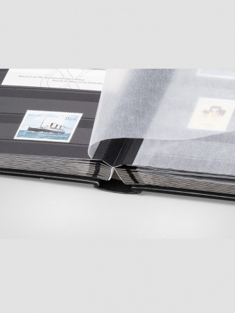 Альбом для марок (кляссер CLASSIC). 16 листов (32 страницы) из чёрного картона с промежуточными листами из пергамина. Красный. Prinz, 2015